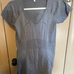 lululemon athletica Charcoal Short Sleeve Tee
